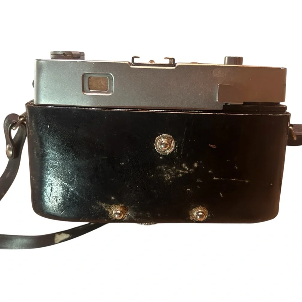 Petri 7S 35 mm Rangefinder Camera, F2.8 lens-semi functional-Japan—Vintage